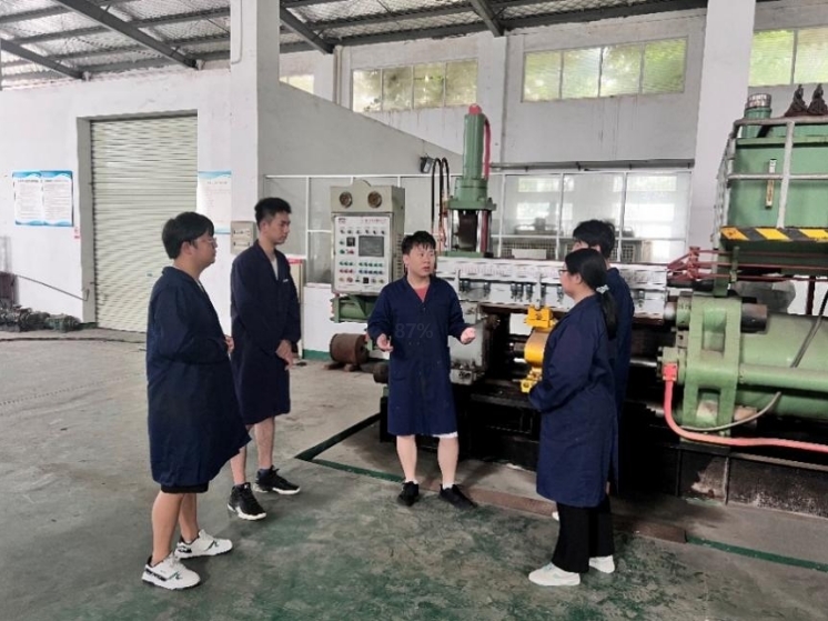 木瓜视频
学子李德华:在潜心科研中开出人生绚丽之花