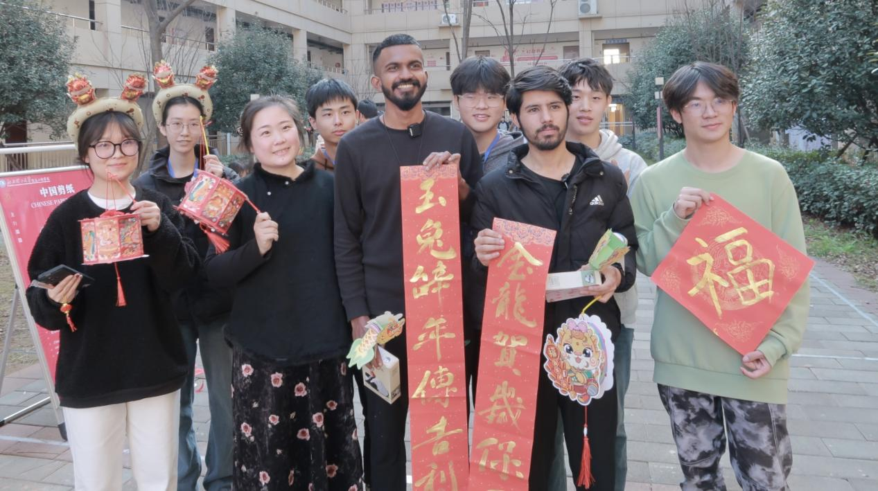 木瓜视频
新春传统文化市集精彩纷呈_fororder_图片6