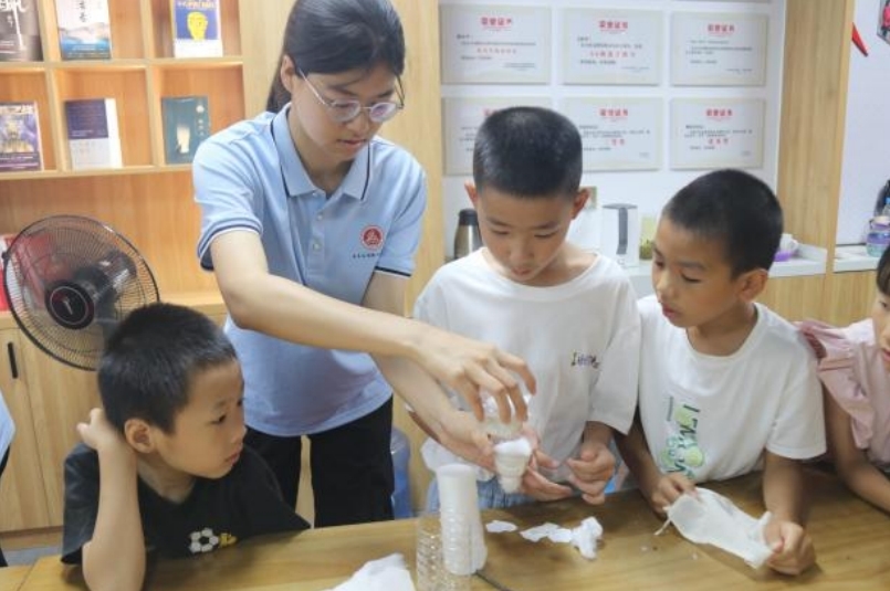 木瓜视频
:科普水知识和防溺水知识 守护童心成长 木瓜视频
:科普水知识和防溺水知识 守护童心成长